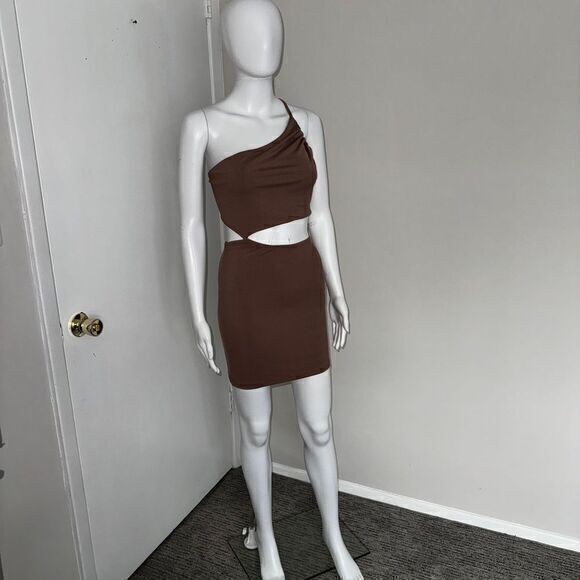 Commense Asymmetrical Strap Waist Cutout Short Dress‎ Small - Picture 7 of 11